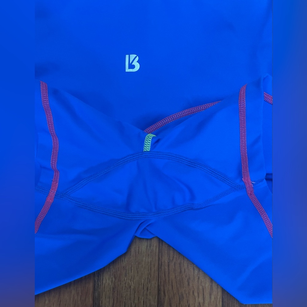 BuffBunny Wave Shorts in the color H2O Blue/Multi - Picture 8 of 8
